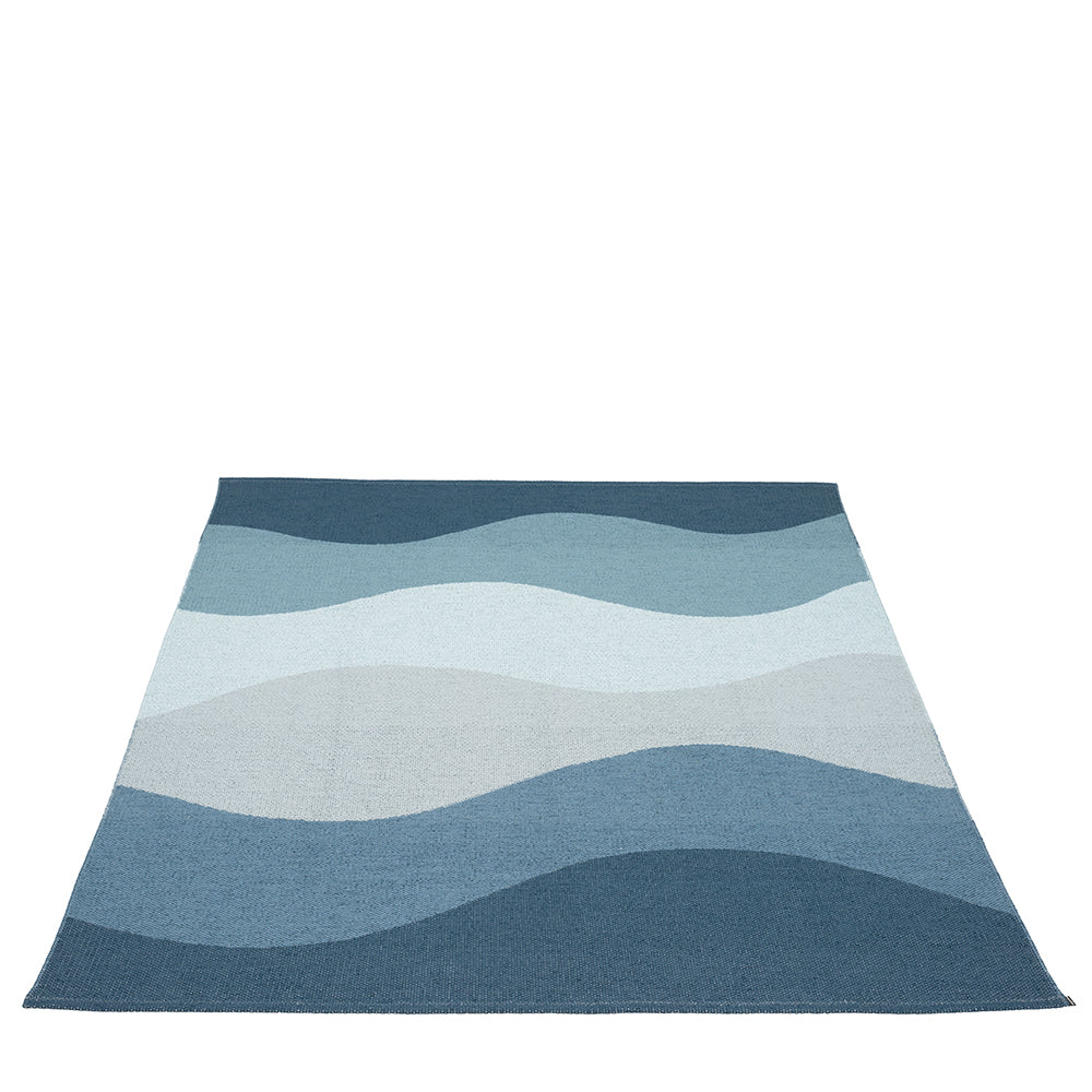 Pappelina_Rug_Urvi_Water