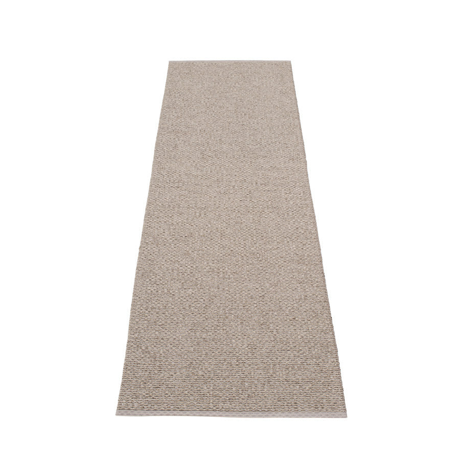 Pappelina_Rug_Svea_Metallic_Mud