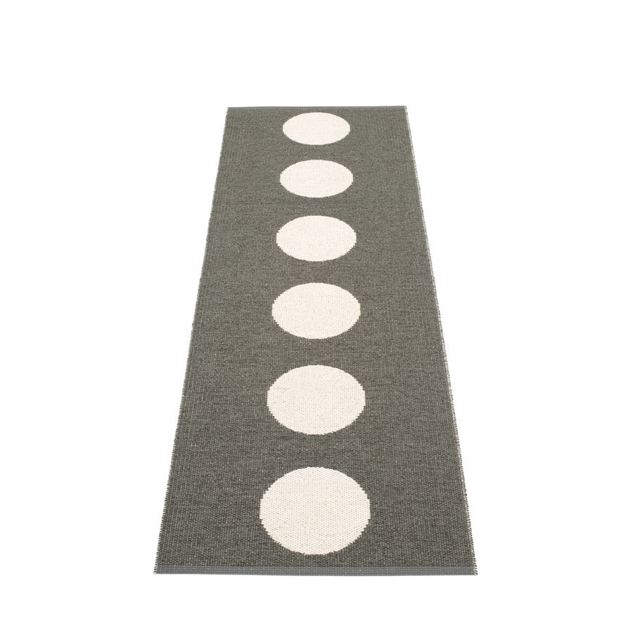 Pappelina_Rug_Vera_Charcoal