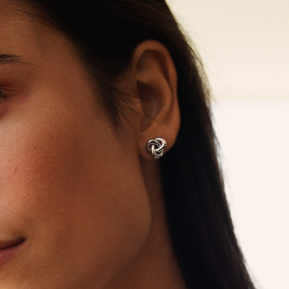 Edblad Infinity Knot Studs S Silver