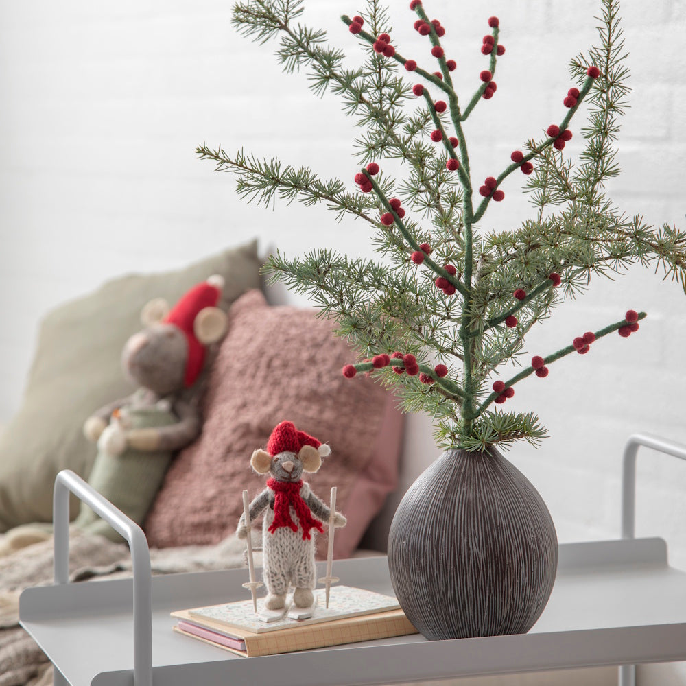 Gry & Sif Branch Dark Green Red Berries