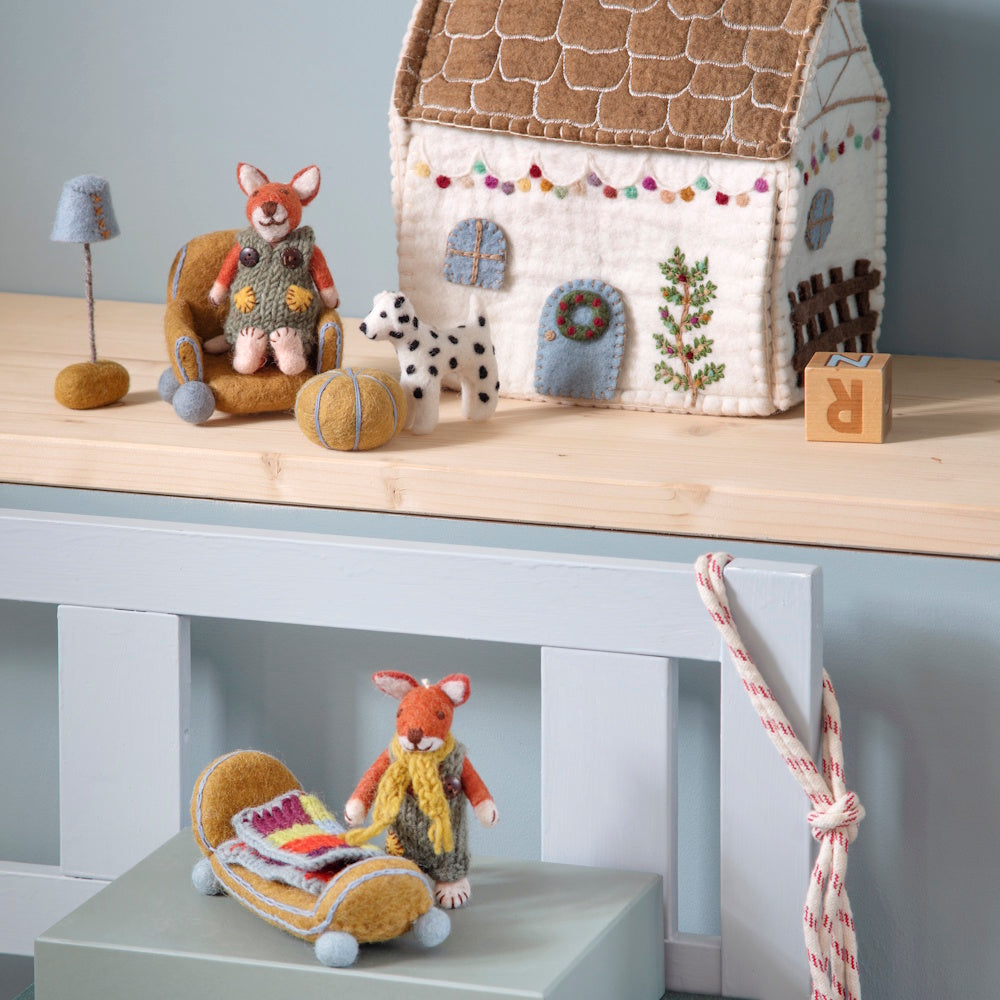 Gry & Sif Mini Felted Bed with Blanket ochre