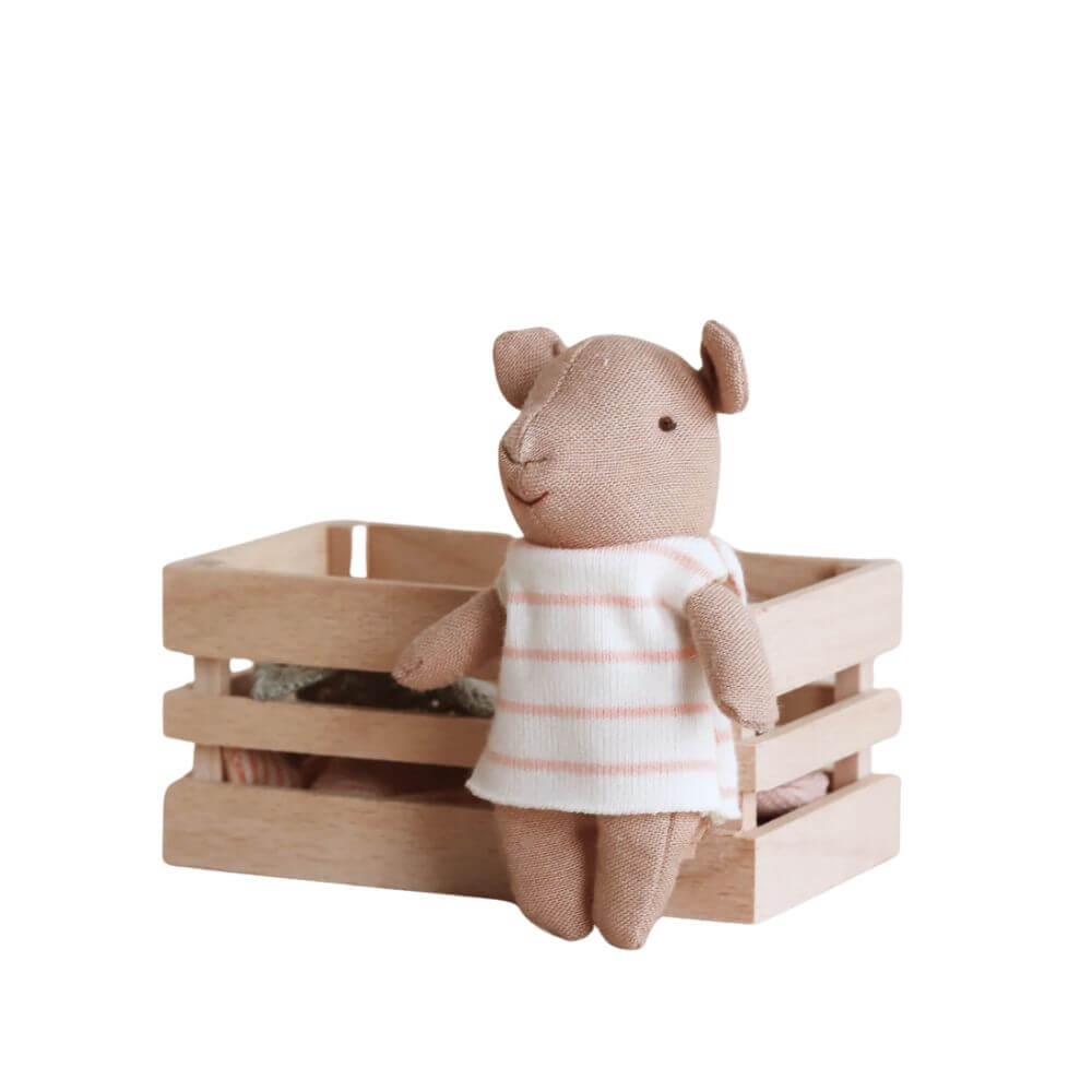 Maileg_Pig_Baby_in_Box_Girl_2024_1