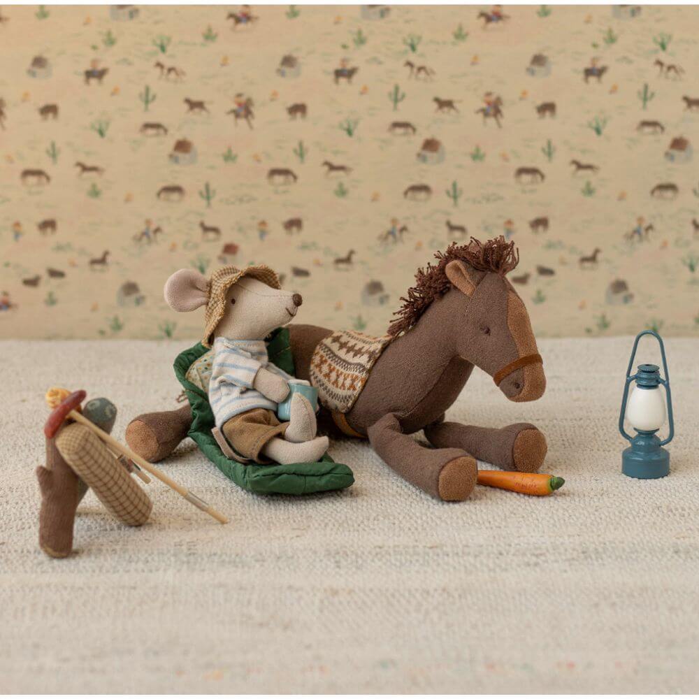 Maileg_Pony_Small_Styled2