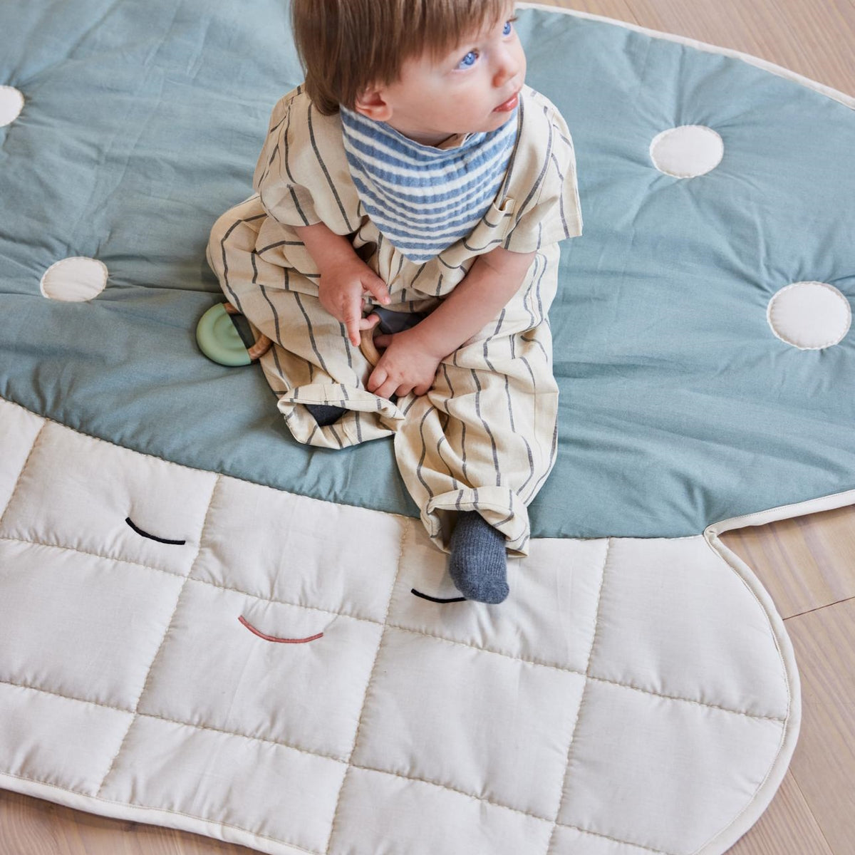OYOY Mushroom Quilted Blanket Pale Blue