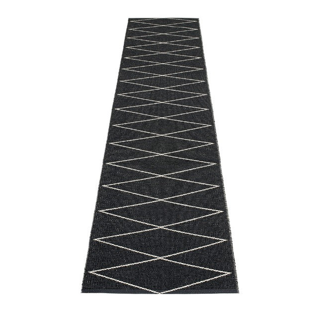 Pappelina_Rug_Max_Black