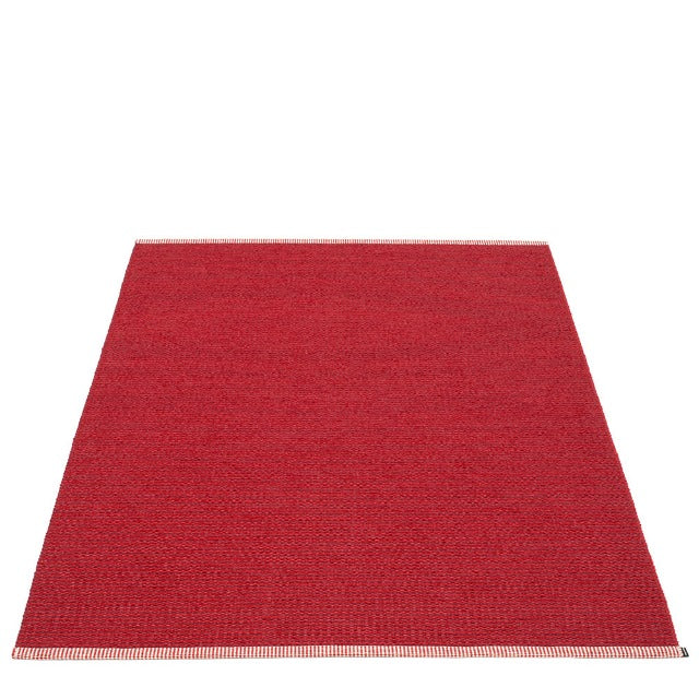 Pappelina_Rug_Mono_Dark_Red