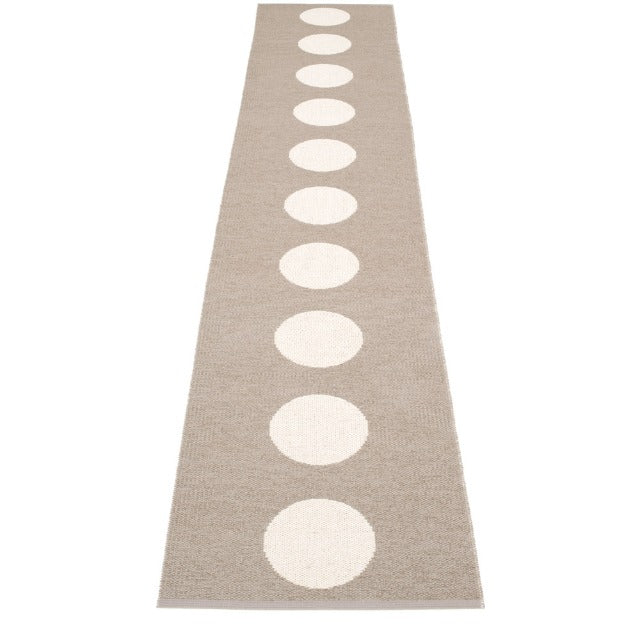 Pappelina_Rug_Vera_Mud