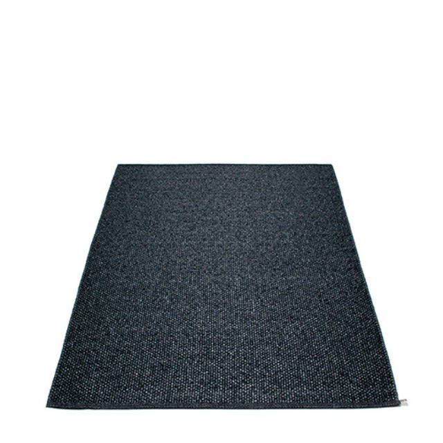 Pappelina_Rug_Svea_Black
