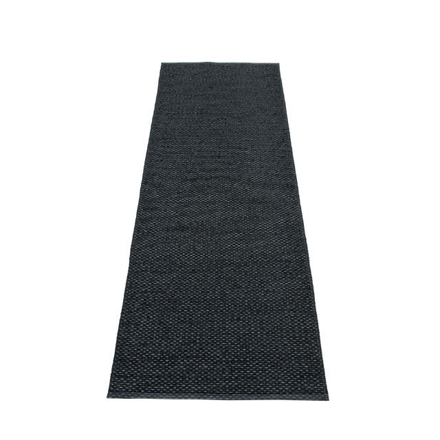 Pappelina_Rug_Svea_Black