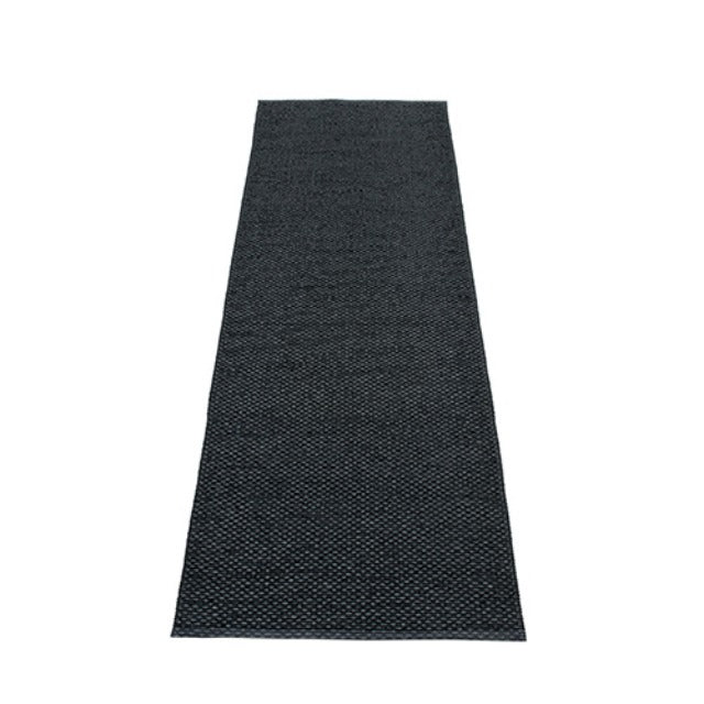 Pappelina_Rug_Svea_Black