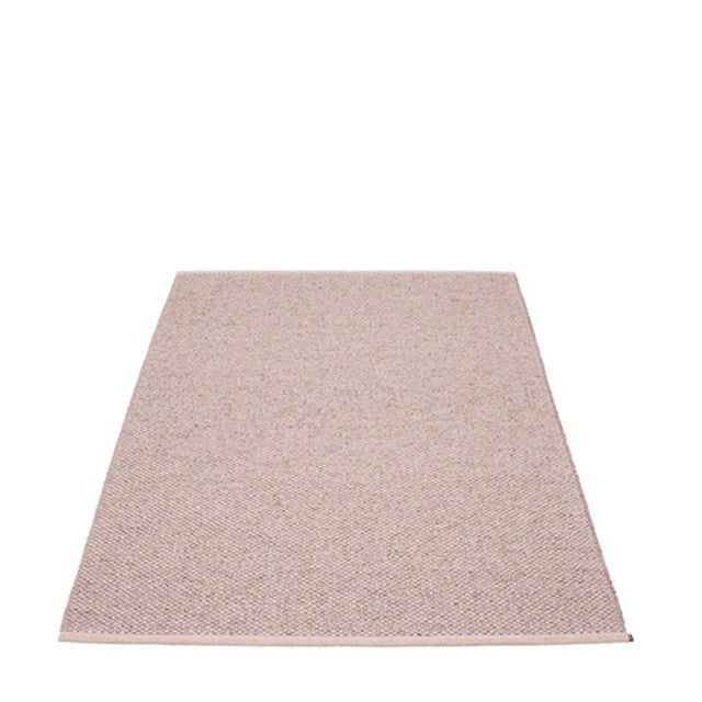 Pappelina_Rug_Svea_Lilac