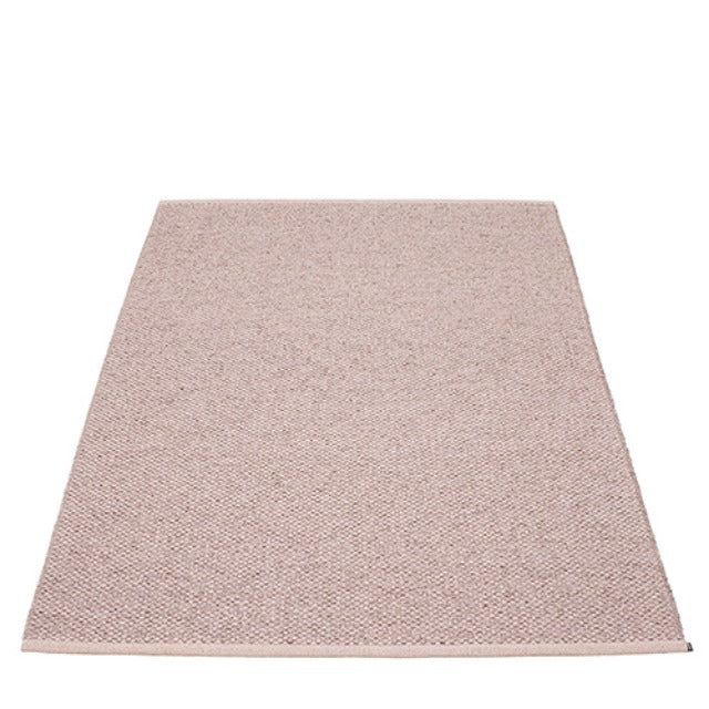 Pappelina_Rug_Svea_Lilac