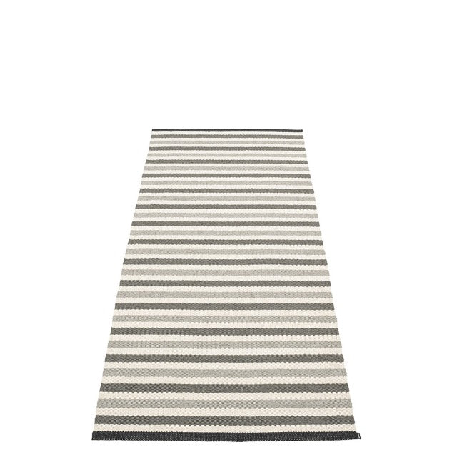 Pappelina-teo-rug-warm-grey
