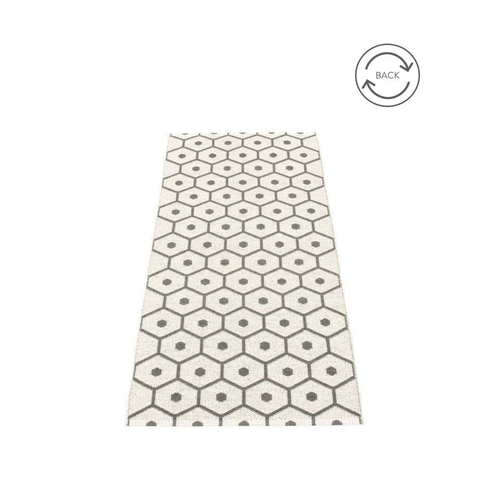 Pappelina_Rug_Honey_Charcoal