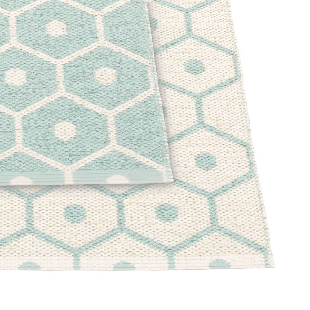Pappelina_Rug_Honey_Pale_Turquoise_Closeup