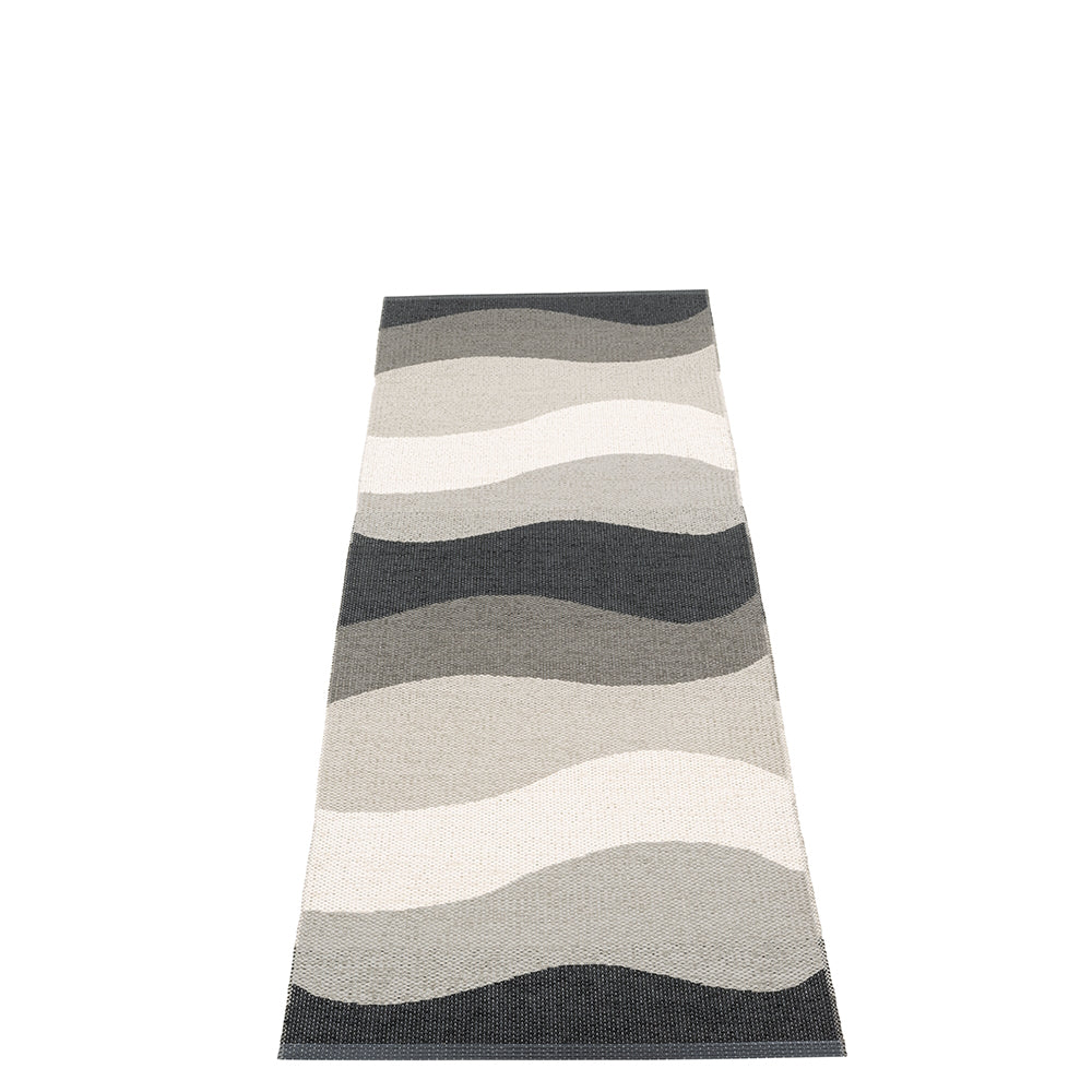 Pappelina_Urvi_Rug_Metal