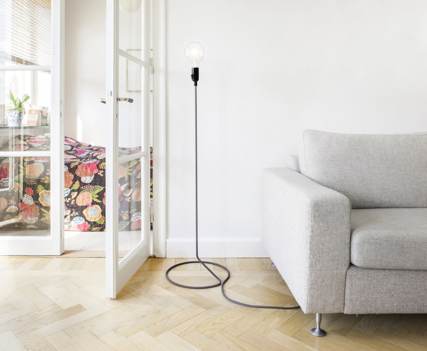 Design House Stockholm Cord Lamp Black-White