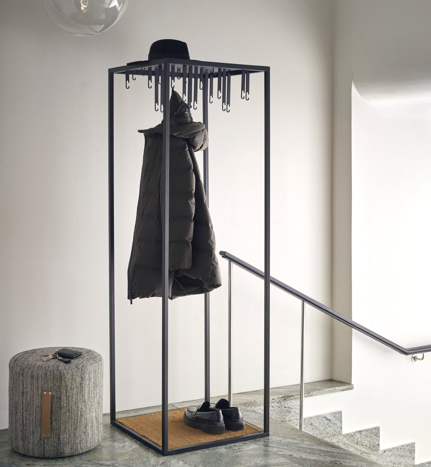 Design House Stockholm Atelje Floor Hanger Black