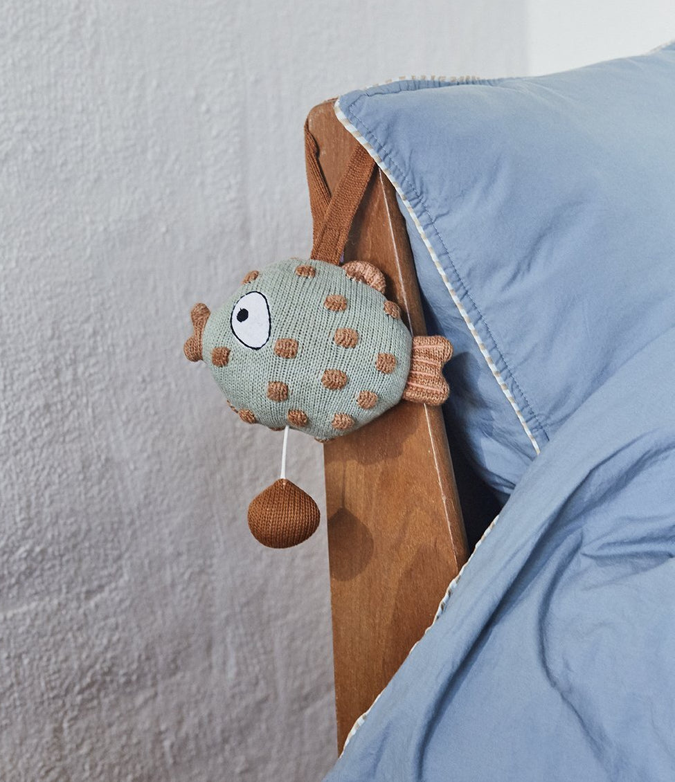 OYOY Elliot Fish Musical Baby Mobile