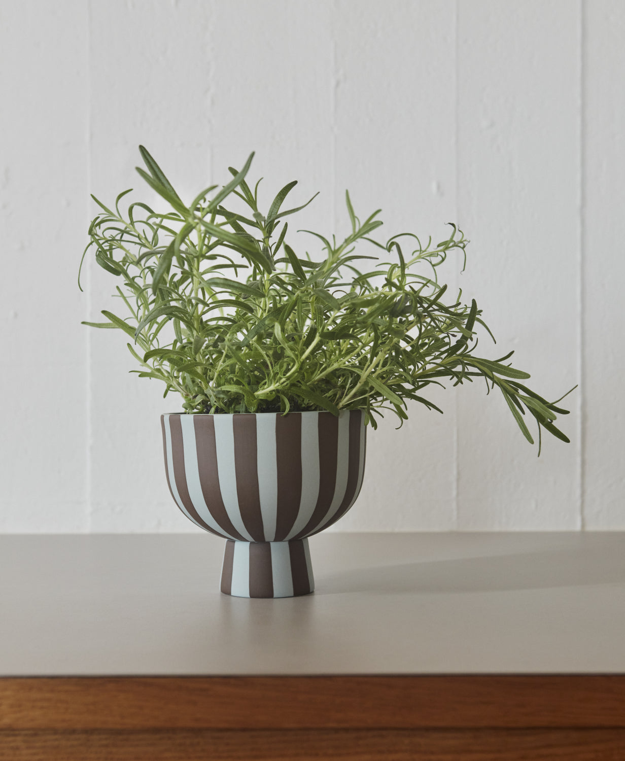 OYOY Toppu Bowl white-black