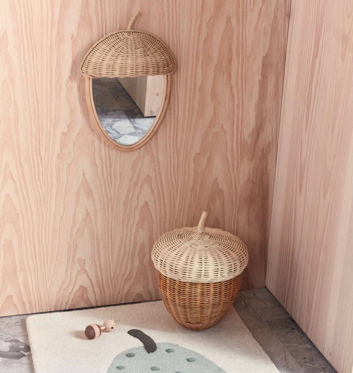 OYOY Acorn Wall Mirror