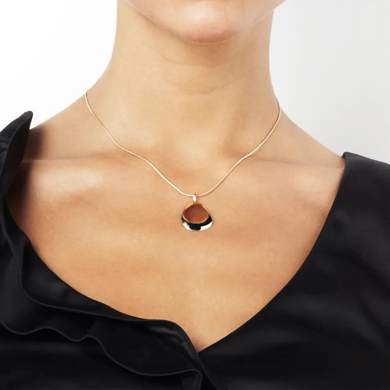 Efva Attling Little Rose Petal Pendant Necklace Gold
