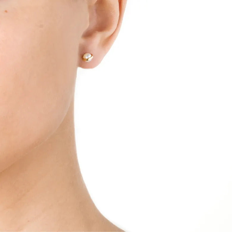 Efva Attling Little Day Pearl Studs Gold