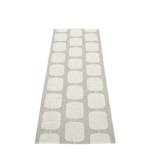 Pappelina_Rug_Sten_Warm_Grey