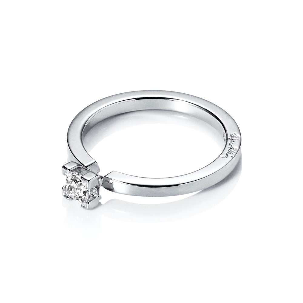 Efva Attling Solo Star Ring White Gold