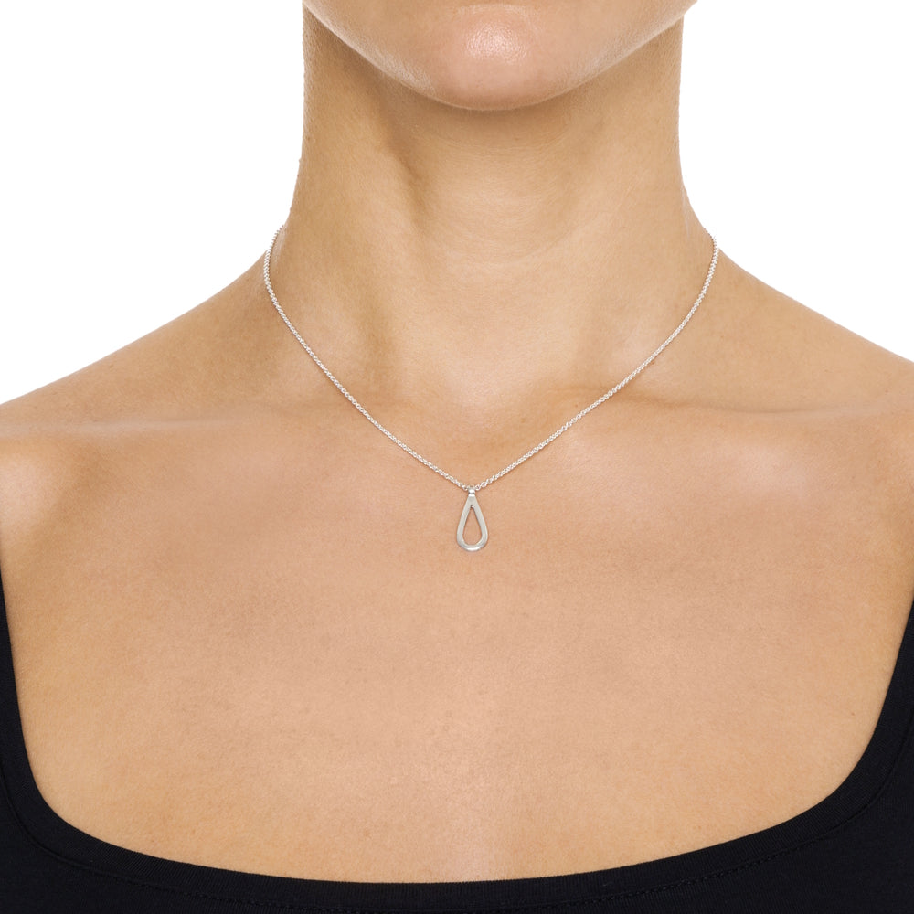Efva Attling Hooked On A Feeling Necklace