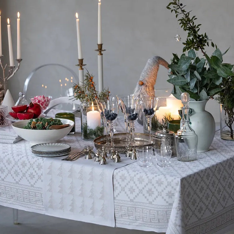 Ekelund Attebladrose 080 Table Cloth 150x260 Beige