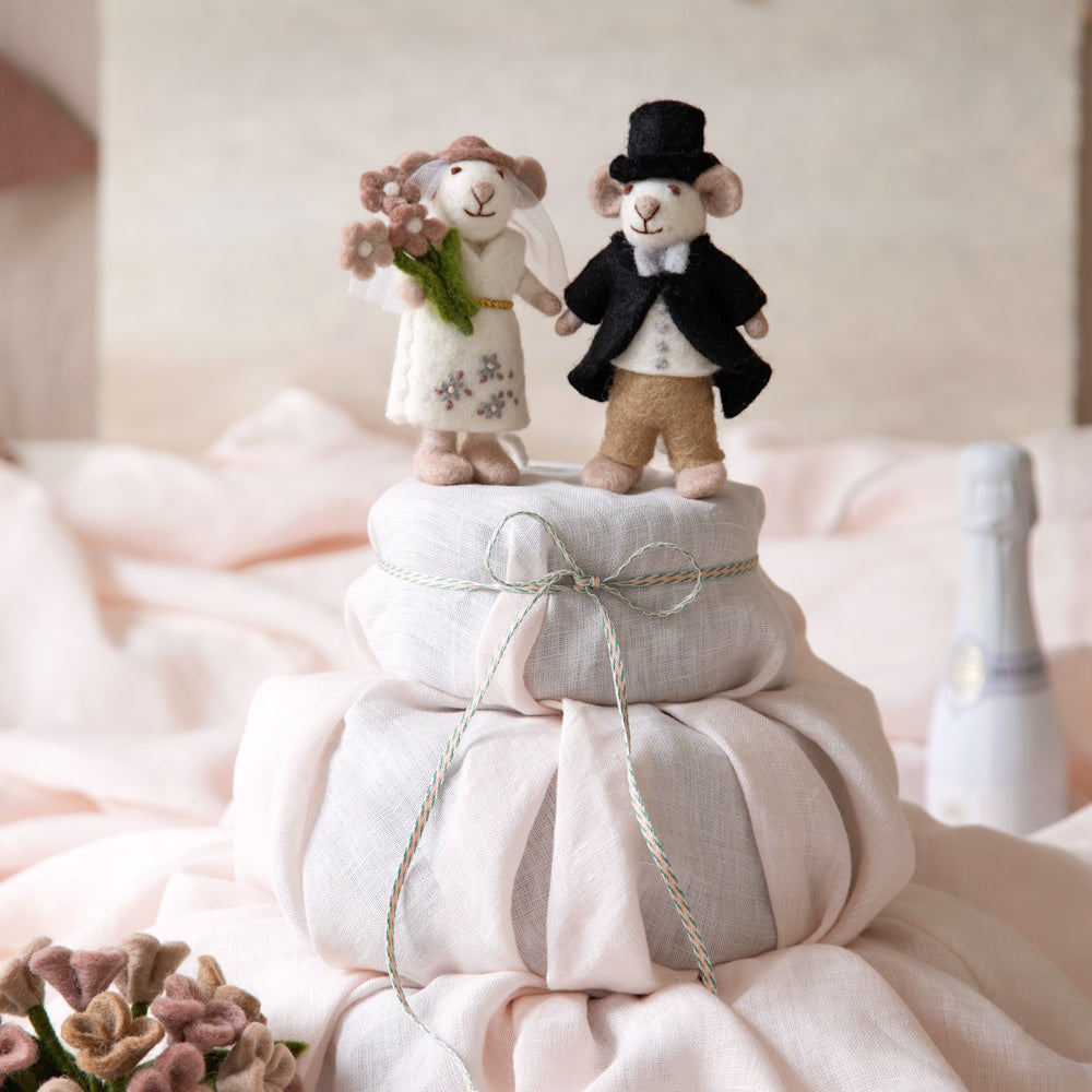 Gry & Sif Mouse Bride Small White