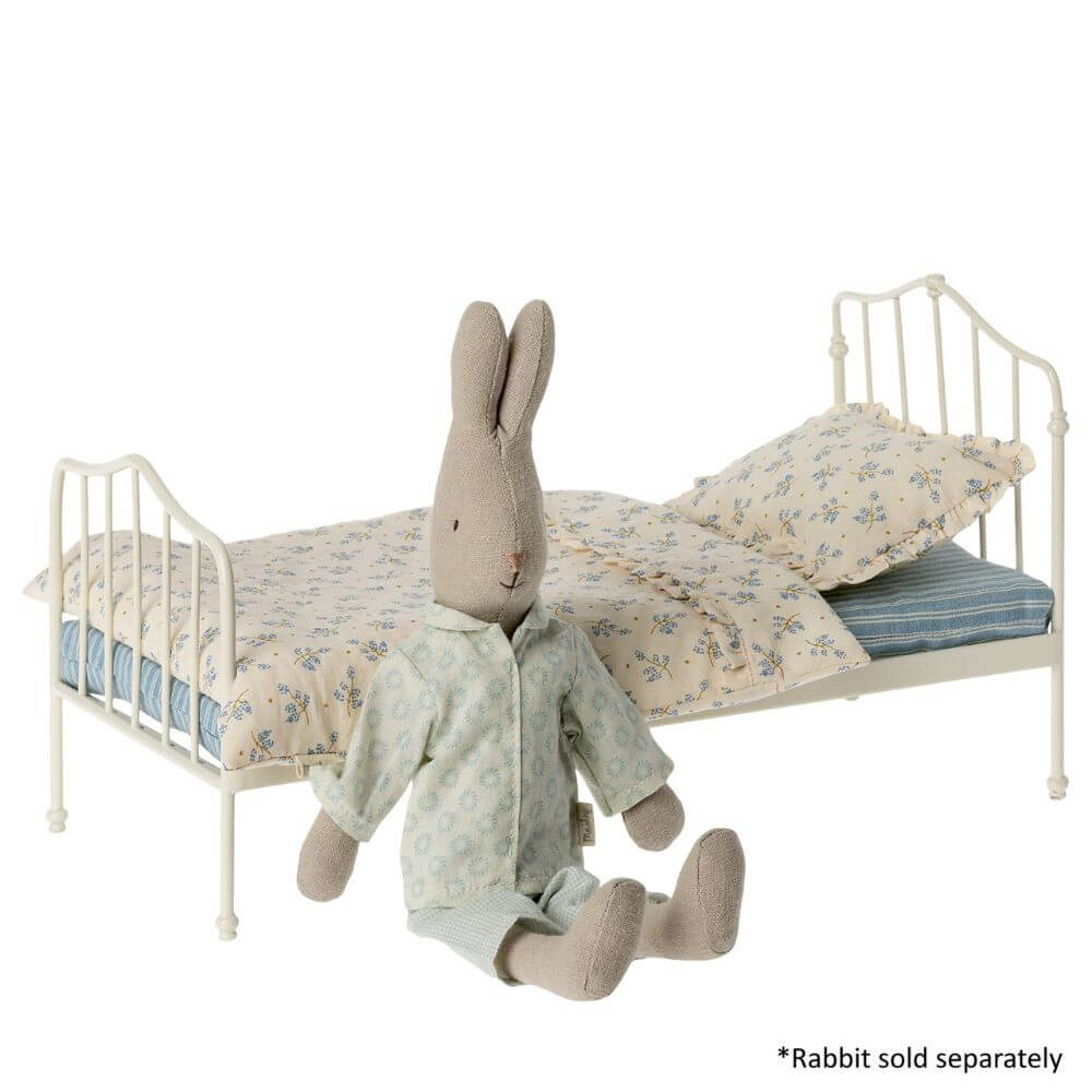 Maileg_Miniature_Bed_Mini_Blue1