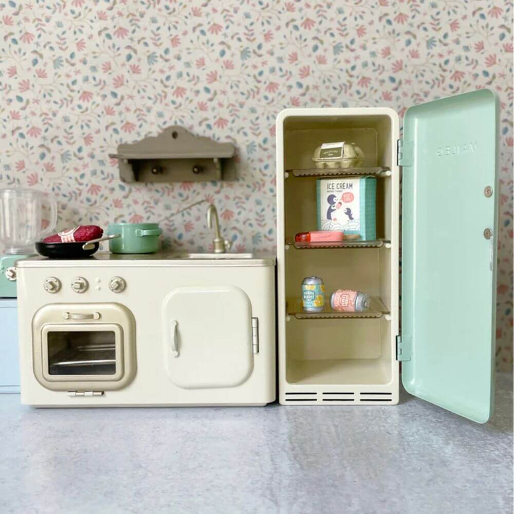 Maileg_Miniature_Fridge_mint