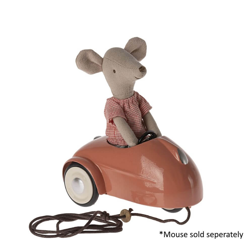 Maileg_Mouse_Car_Coral_2024