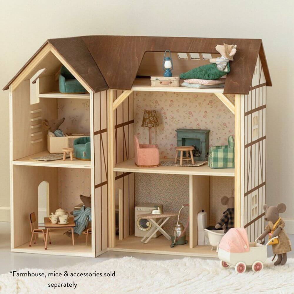 Maileg_Mouse_Farmhouse_Wallpaper_Styled