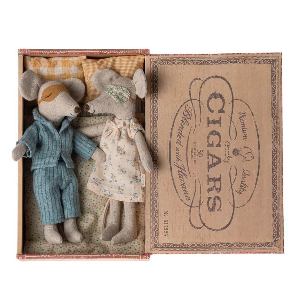 Maileg_Mum_And_Dad_Mice_in_Box
