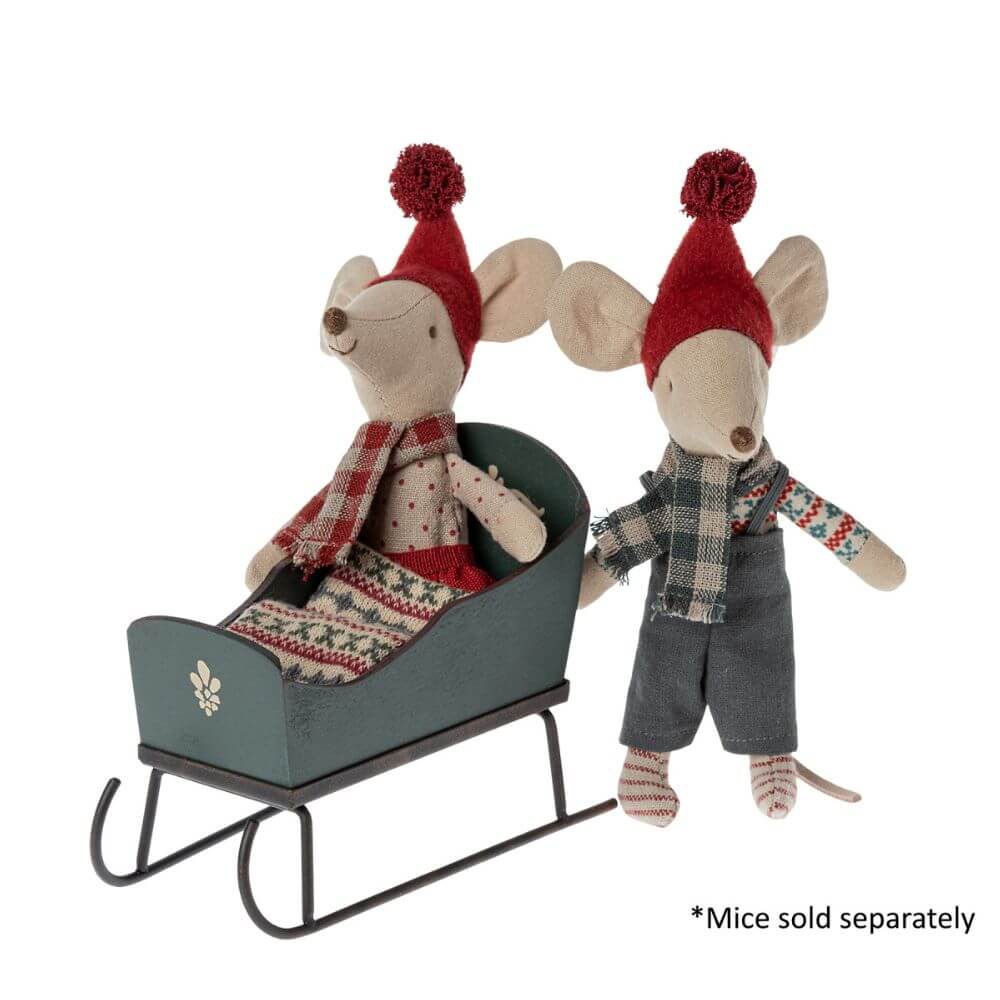 Maileg_Sleigh_for_Mouse_green