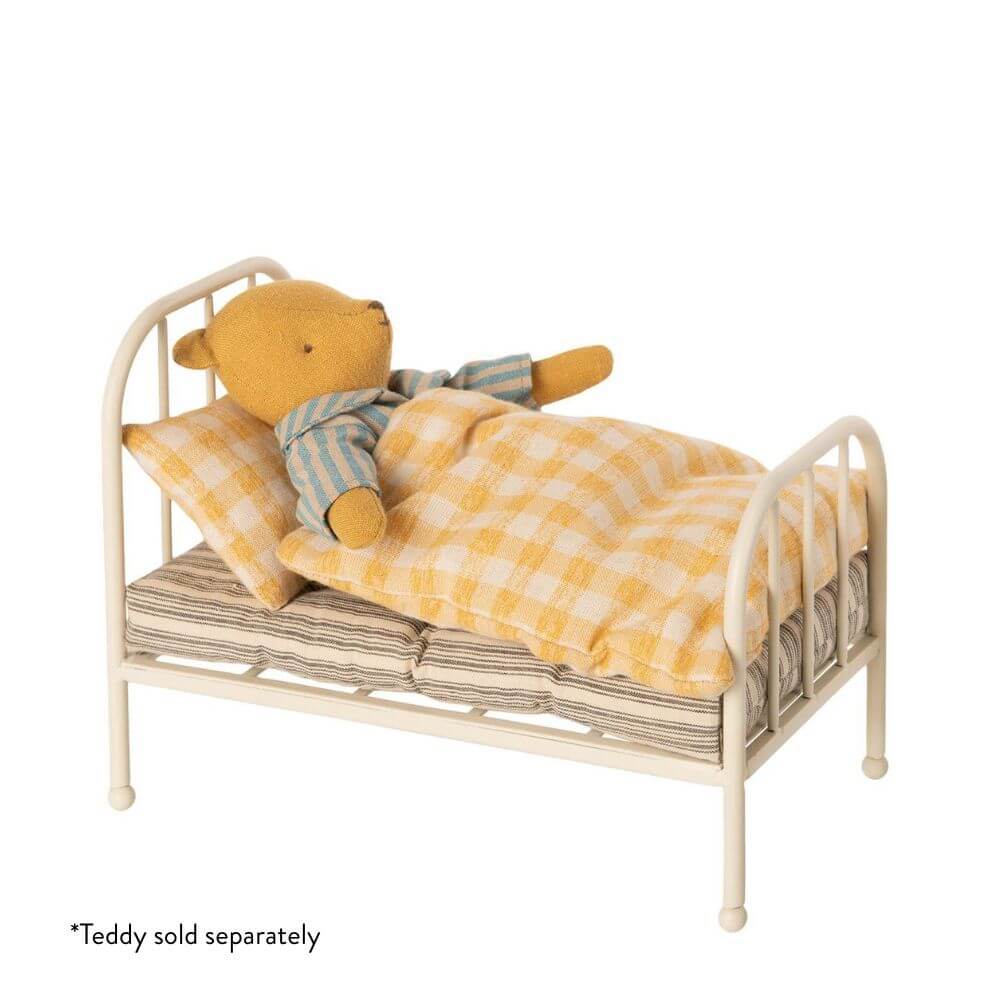 Maileg_Teddy_Junior_Vintage_Bed