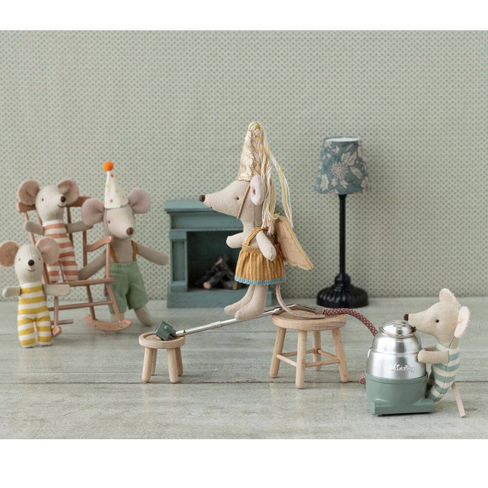 Maileg_Triplets_Baby_Mice_in_box_Styled