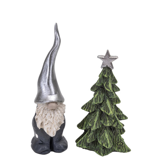 Naasgransgarden Santa Fritte with Christmas tree