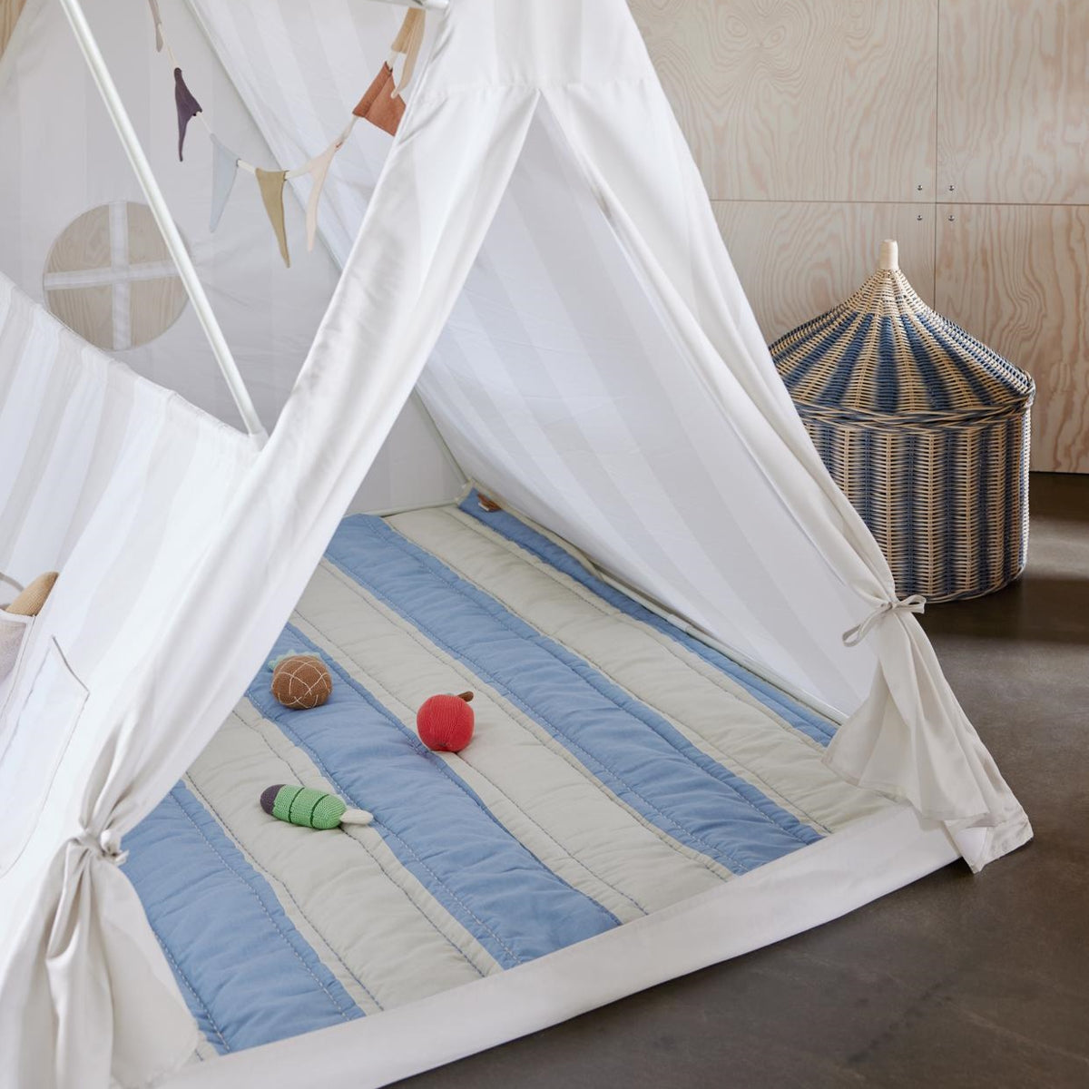 OYOY Striped Quilted Blanket Blue-Clay