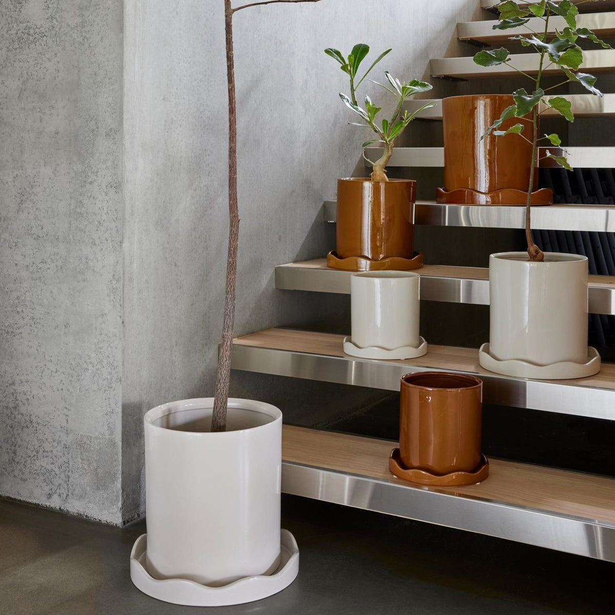 OYOY Nami Pot with Saucer Small