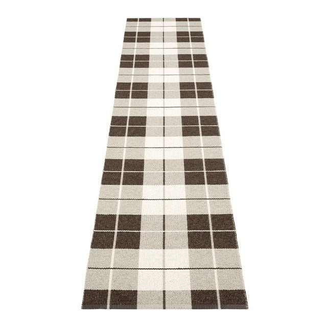 Pappelina Rug Ed Dark Brown