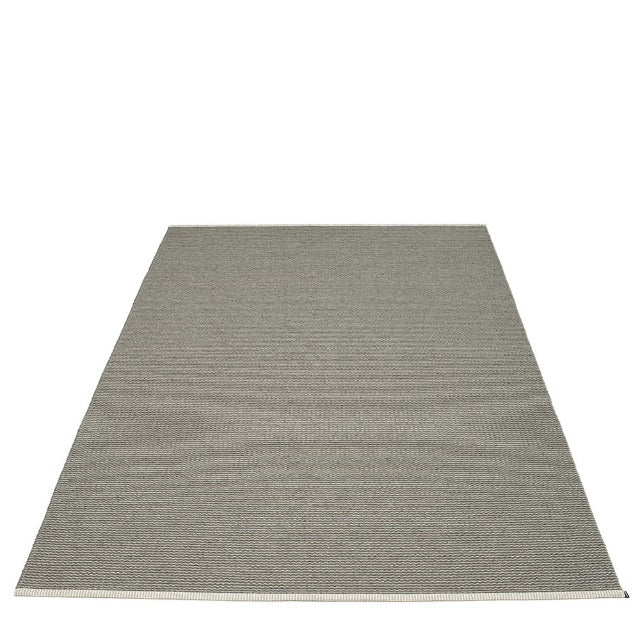 Pappelina_Rug_Mono_Charcoal