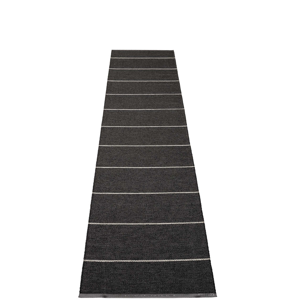 Pappelina Rug Lea Black 70x300