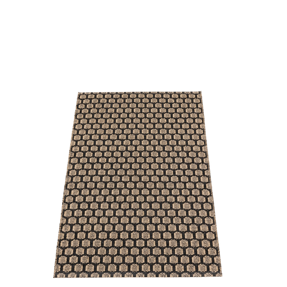 Pappelina Rug Mimi Black 70x180