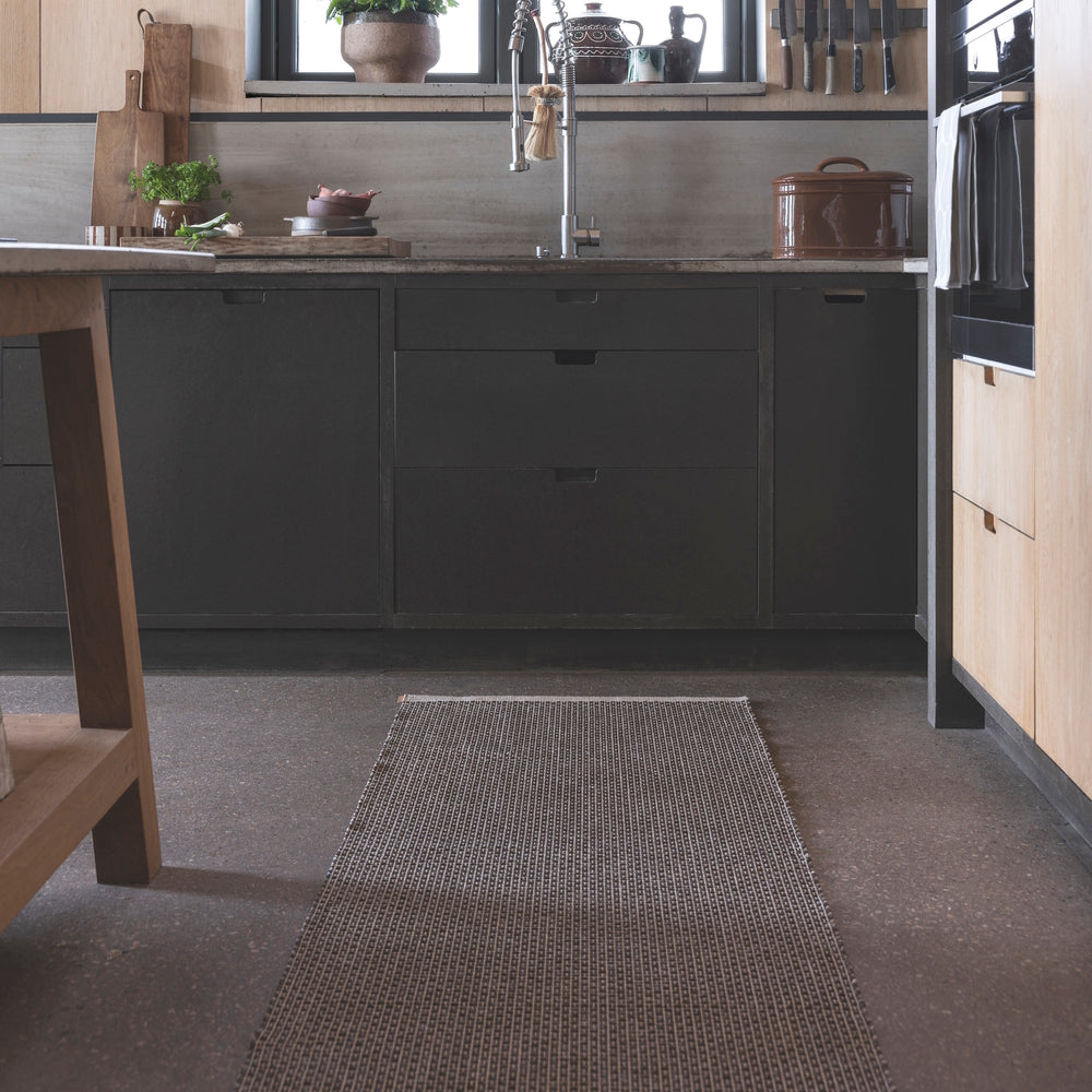 Pappelina Rug Nils Dark Brown