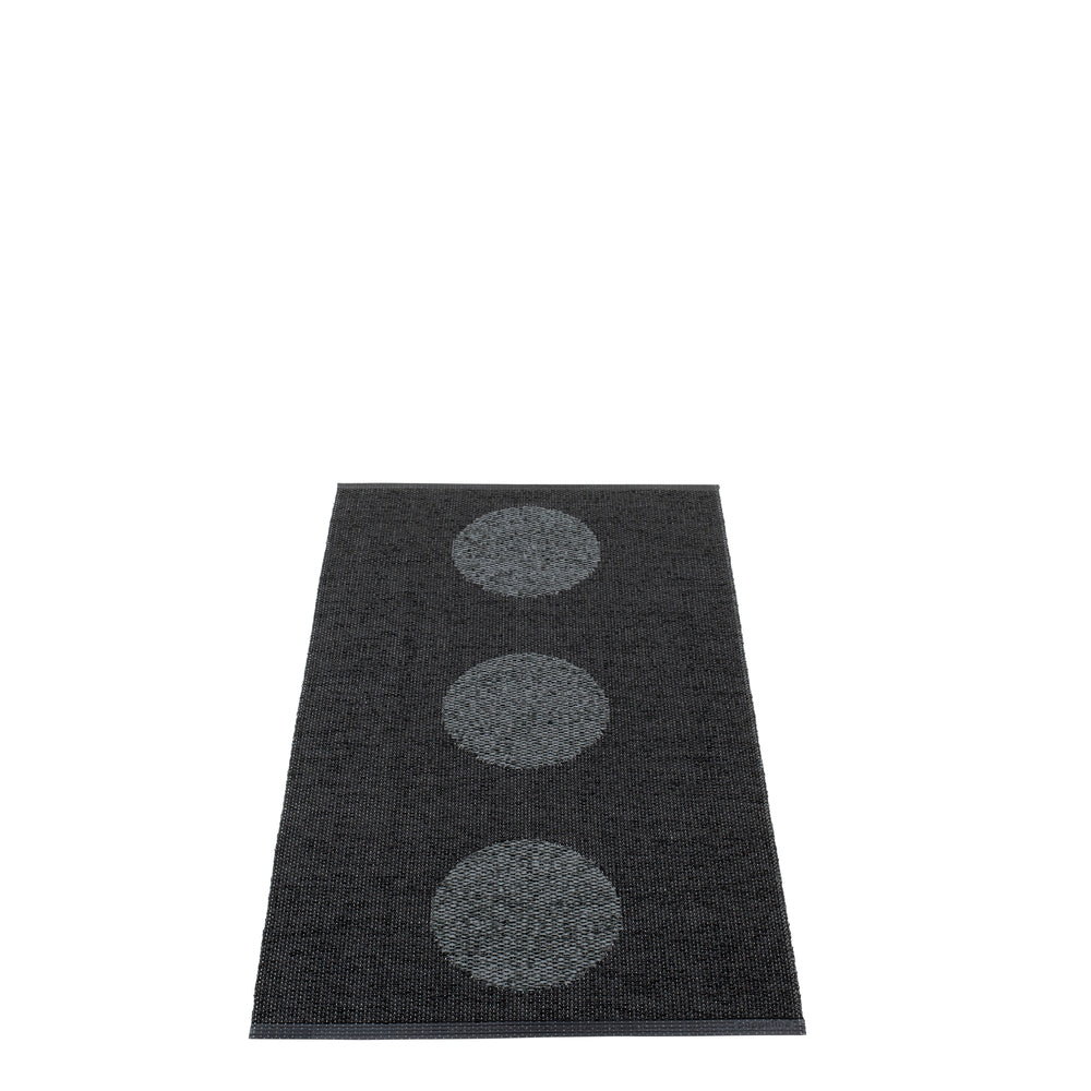 Pappelina Rug Vera 2.0 Black 70x120